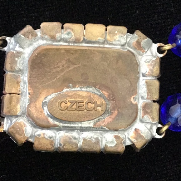 Lilien Czech Necklace - Picture 5 of 8